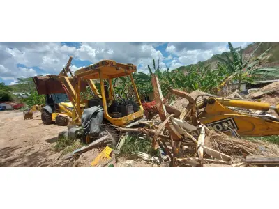 LOTE 009 - PATROL NEW HOLLAND RG140B/