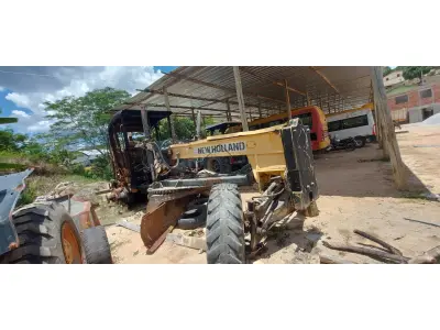 LOTE 009 - PATROL NEW HOLLAND RG140B/
