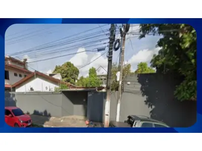 LOTE 000 - CASA - Área construída de 354m² e área de terreno de 951m² (Lote Urbano nº 12 da Quadra 06, Setor 04), localizada na Rua Hamilton Silva, nº 794, esquina com a Av. Raimundo Alvares da Costa, Bairro Central, Macapá/AP