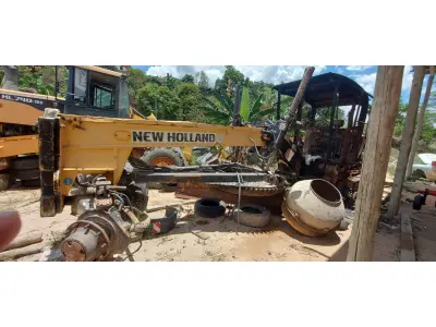 LOTE 009 - PATROL NEW HOLLAND RG140B/