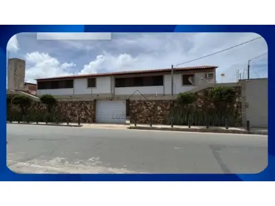 LOTE 0212 - CASA RESIDENCIAL - composta de dois pavimentos, com área de 466,80m², localizada na Avenida Beira Mar (projetada), Distrito de Pontas de Pedra, Goiana/PE
