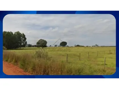 LOTE 030 - UMA QUOTA PARTE DE TERRAS COM 830,00M², SEM BENFEITORIAS, LOCALIZADA NO BAIRRO GERIVÁ, ZONA RURAL DE CALDAS