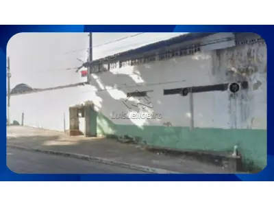 LOTE 007 - IMÓVEL INDUSTRIAL - Área E-10, situada em Jacaraípe, Distrito de Carapina, com área total de 4.980,00m², contendo um galpão comercial e benfeitorias com 890,00m² de área construída, localizado no município de Serra/ES .