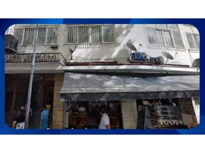 LOTE 088 - SALA COMERCIAL - Sala 216 no Edifício Palácio Mercantil, estrategicamente localizada na Av. Presidente Vargas, 482 (numeração suplementar Rua Miguel Couto, 105), Centro, Rio de Janeiro/RJ.