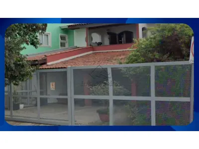 LOTE 025 - Imovel Residencial - Rua Edu Chaves, 40