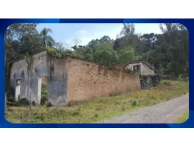 LOTE 039 - LOTE - Área de 1.875m² com prédio de 438,90m² construídos, Lote nº 39 do Travessão São João, 2ª Légua, Caxias do Sul/RS
