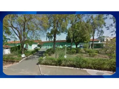 LOTE 038 - PRÉDIO HOSPITALAR - Área construída de 1.250m², contendo 2 pavilhões, Rua Beraldo Arruda, nº 352, em terreno (Lote A) de 5.950m², Guarantã/SP