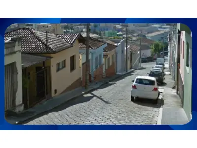 LOTE 044 - 50% DO IMOVEL - LOCALIZADO NA RUA PADRE ANTONIO PASCHOAL, 33, VILA RAMOS, CAMBUI - MG