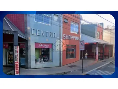 LOTE 119 - PRÉDIO COMERCIAL - Prédio nº 18, Edifício Central Shopping, Rua Silviano Brandão, nº 81, Formiga/MG, Área útil de 33,31m²