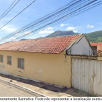 UM IMÓVEL URBANO RESIDENCIAL, SITUADO NA RUA 12 DE OUTUBRO COM A RUA FLORIANO PEIXOTO, CENTRO, ALMENARA, MG, TERRENO COM ÁREA TOTAL DE 442M².