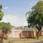 LOTE 00120 - TERRENO - Terreno murado, denominado Gleba B2, situado na Av. Onofre Benedito Gerbasi, Jardim São Marcos, Jaboticabal/SP, contendo um campo de futebol e outras benfeitorias, com área construída de 100 m². (PARCELAMENTO EM ATÉ 60 MESES)
